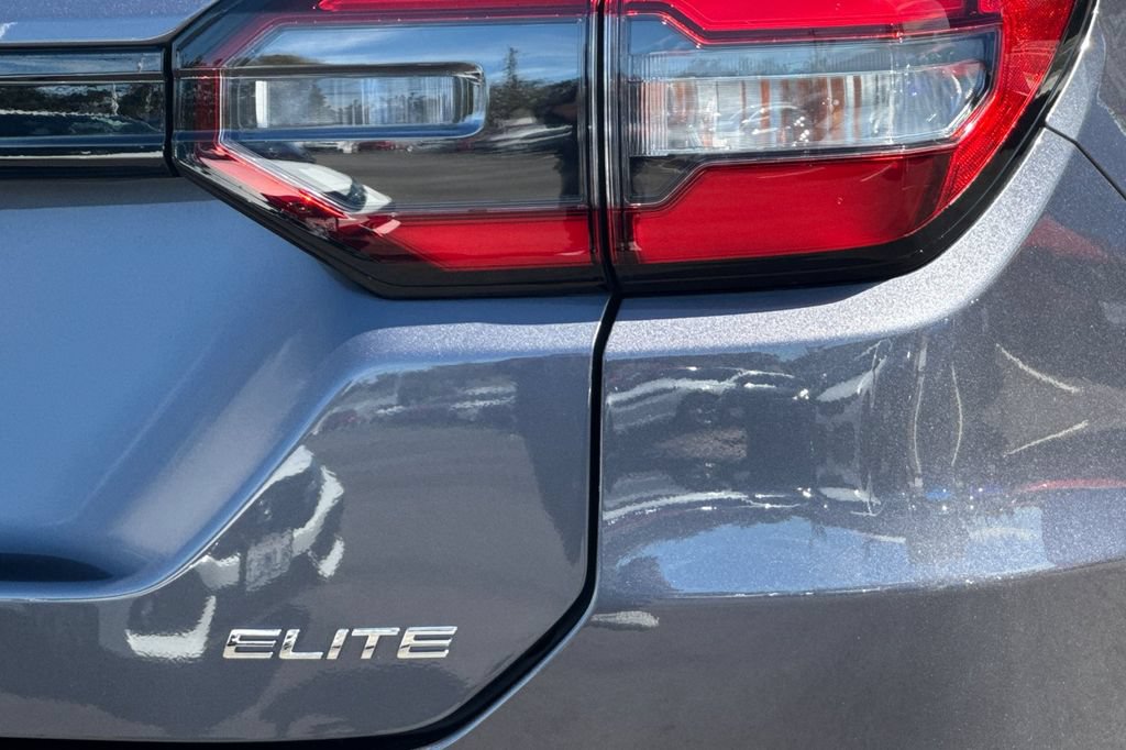 Certified 2023 Honda Pilot Elite image 37