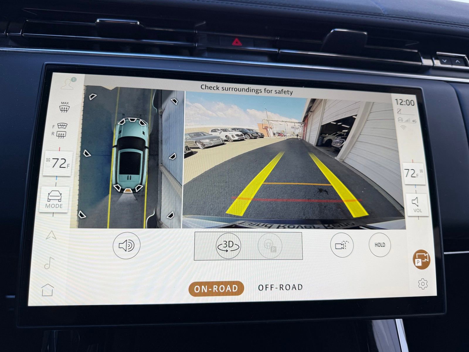 Used 2024 Land Rover Range Rover Sport Dynamic SE image 17