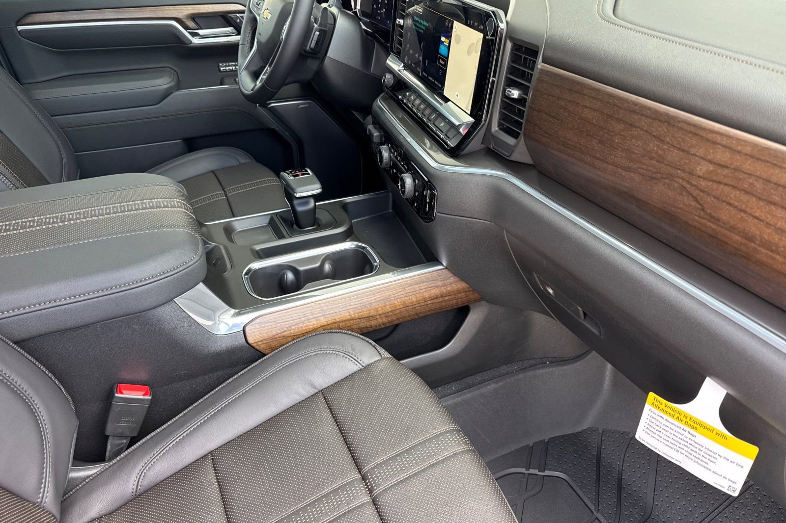 New 2026 Chevrolet Silverado 1500 High Country AWD/4WD image 14