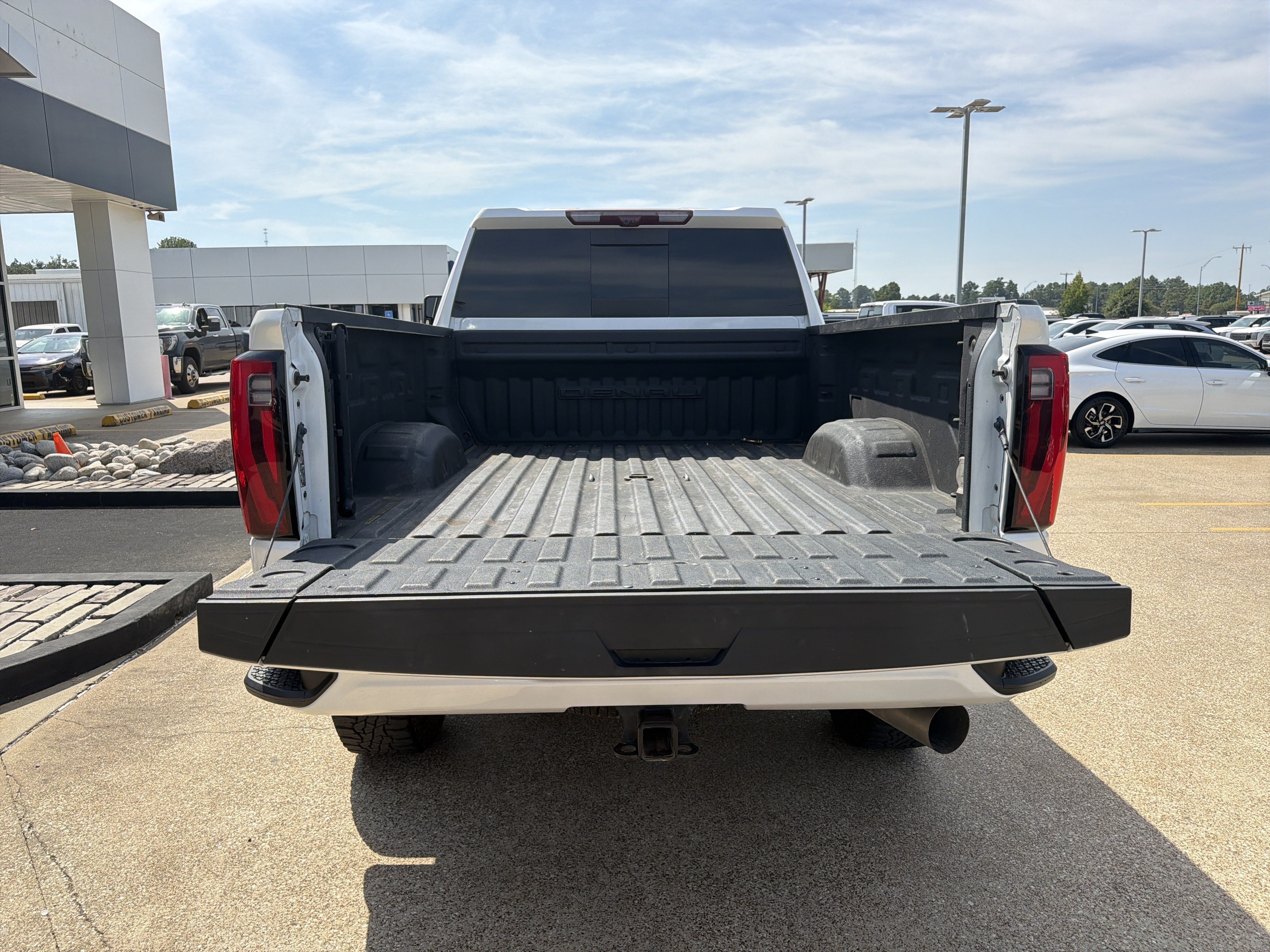 Used 2024 GMC Sierra 2500 Denali w/ Denali Reserve Package AWD/4WD image 23