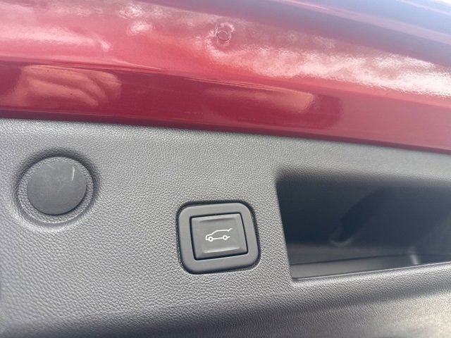 Used 2023 Chevrolet Equinox LT image 33