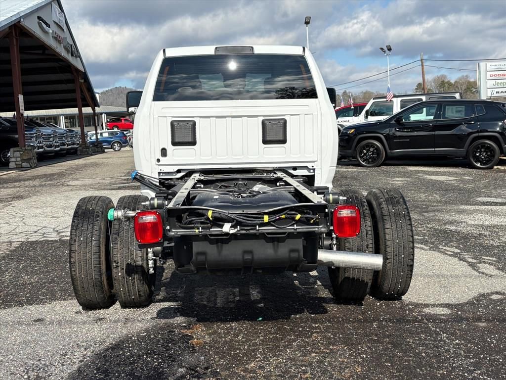New 2026 RAM 3500 Tradesman AWD/4WD image 5