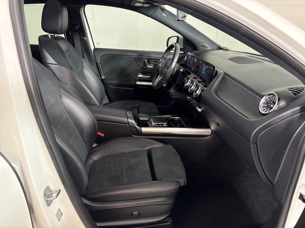 Used 2023 Mercedes-Benz GLA 250 4MATIC image 14