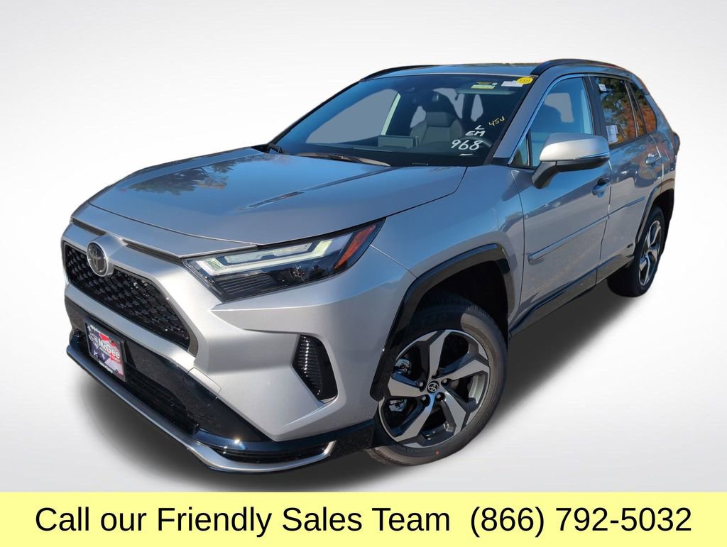 New 2025 Toyota RAV4 SE w/ Weather & Moonroof Package
