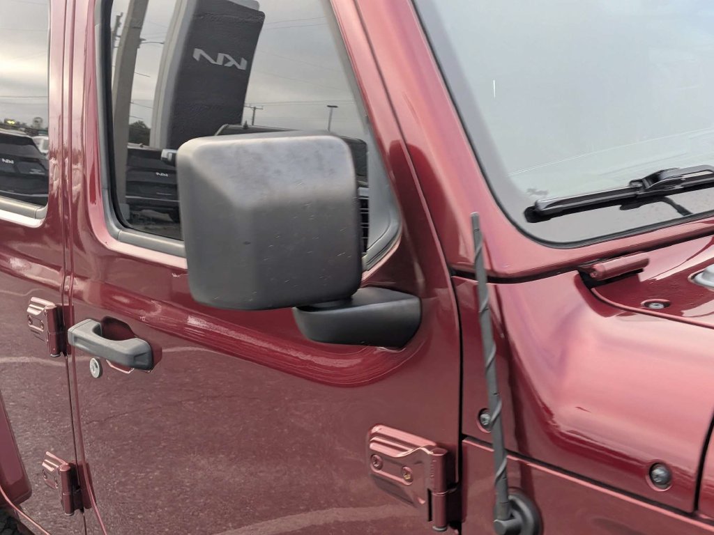 Used 2021 Jeep Wrangler Unlimited Rubicon AWD/4WD image 10