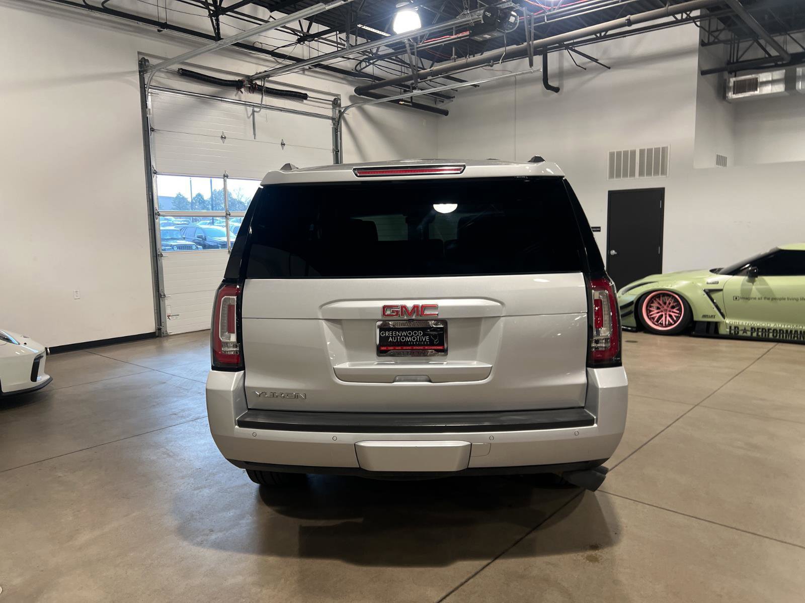 Used 2015 GMC Yukon SLT w/ Open Road Package image 4