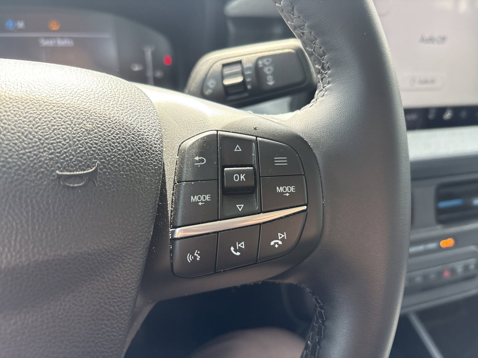 Used 2025 Ford Maverick XLT w/ Equipment Group 301A image 27