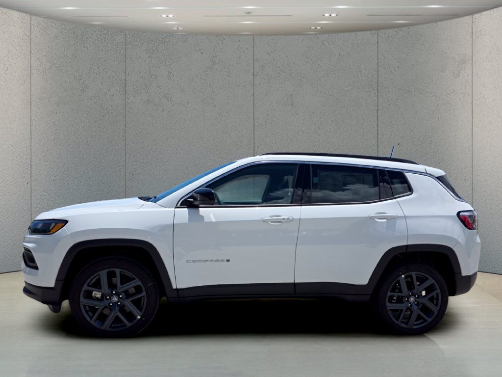 New 2026 Jeep Compass Latitude AWD/4WD image 9
