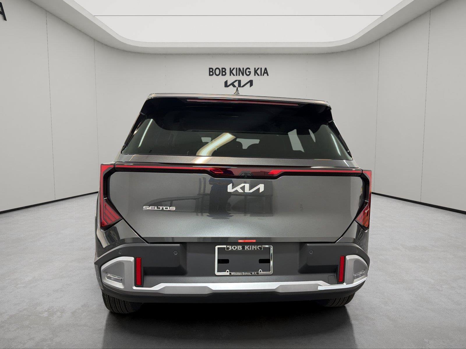 New 2027 Kia Seltos S FWD image 4