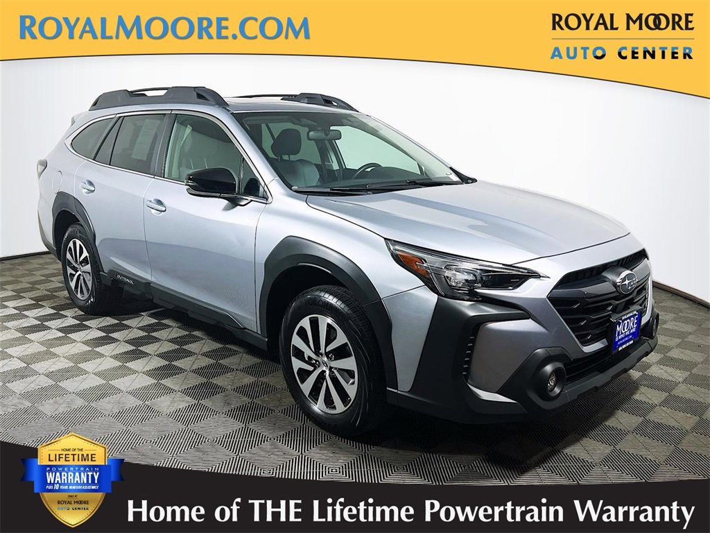 Used 2025 Subaru Outback Premium image 1