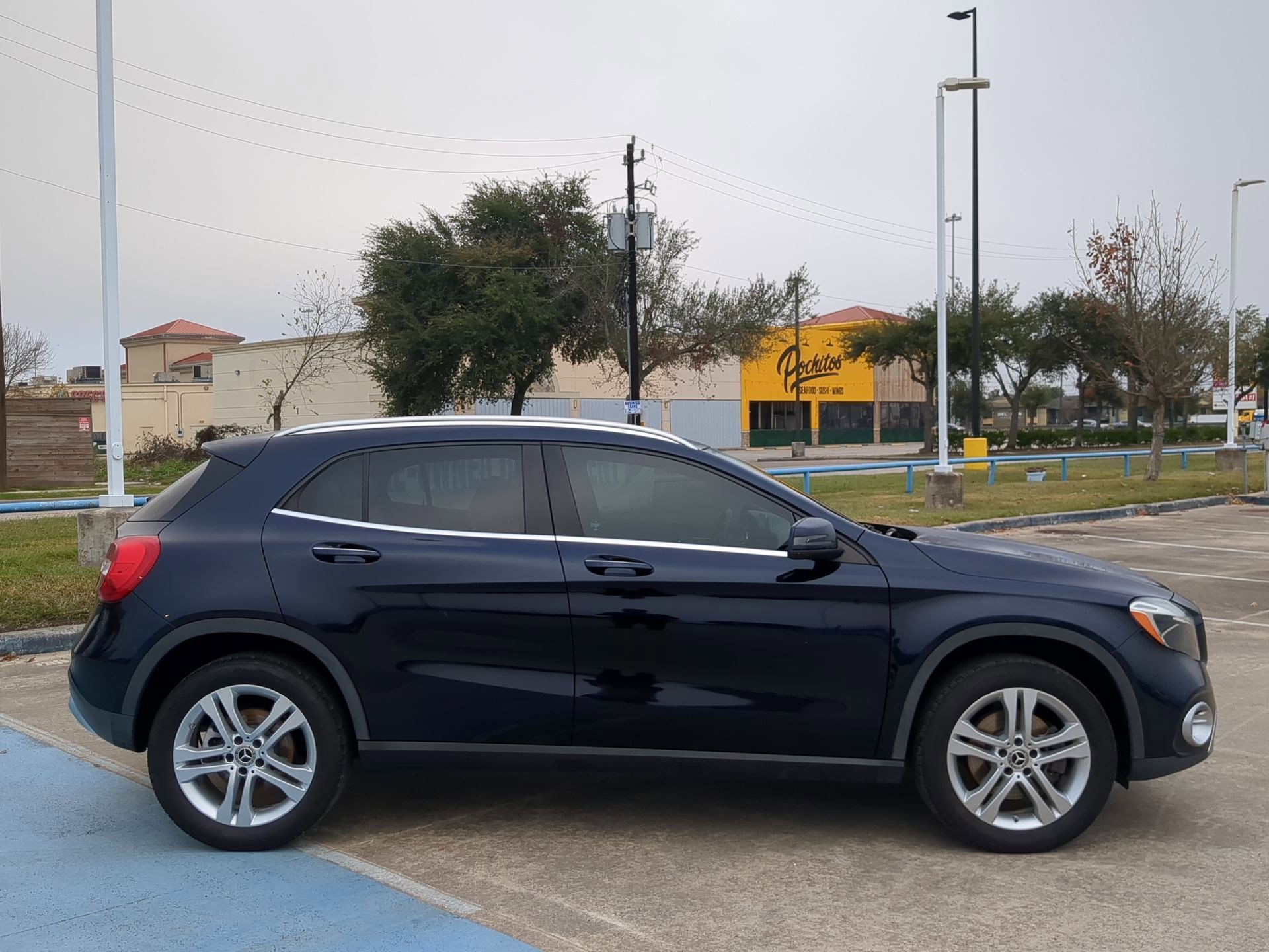 Used 2019 Mercedes-Benz GLA 250 image 2