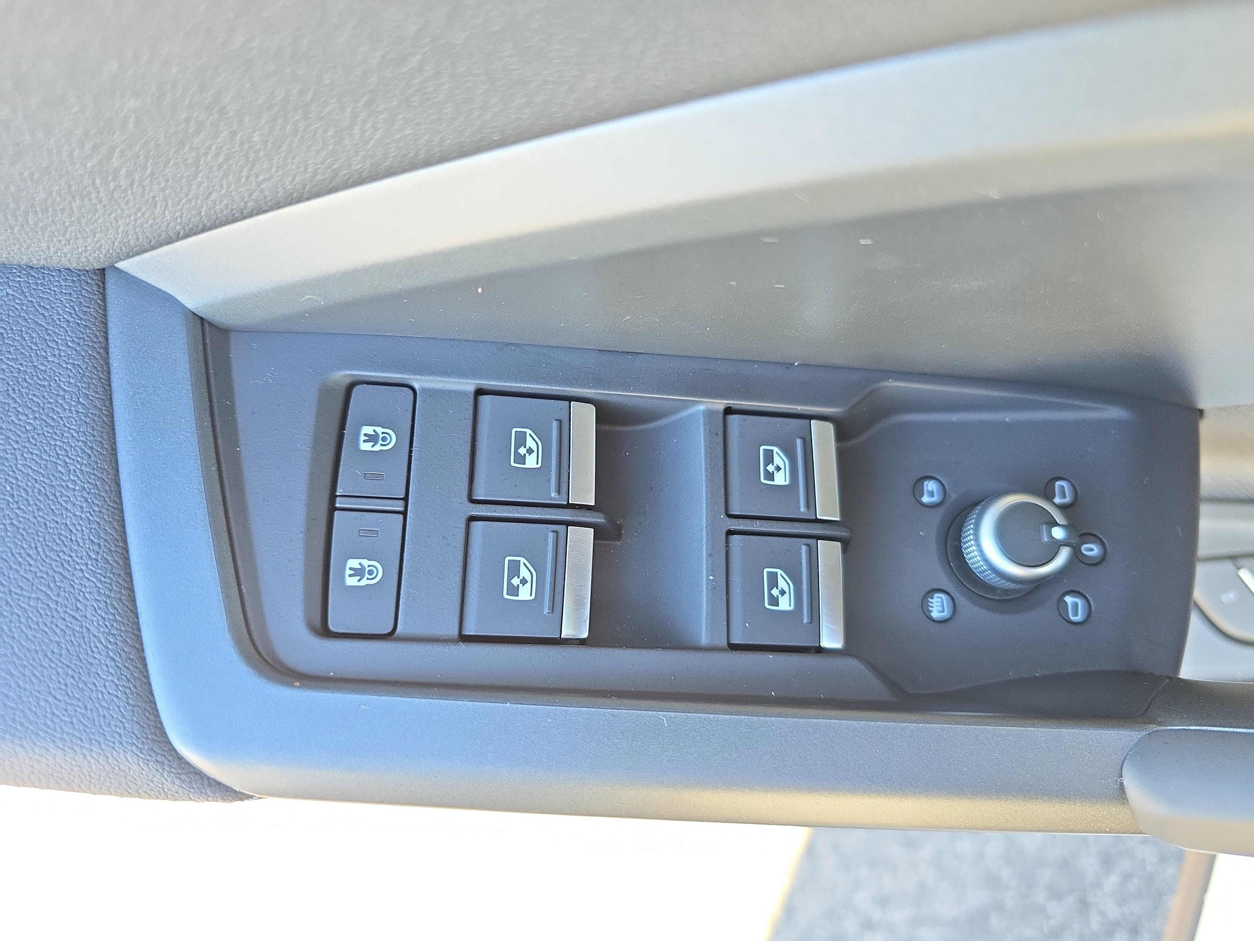 Certified 2023 Audi Q3 2.0T Premium w/ Black Optic Sport Package image 25