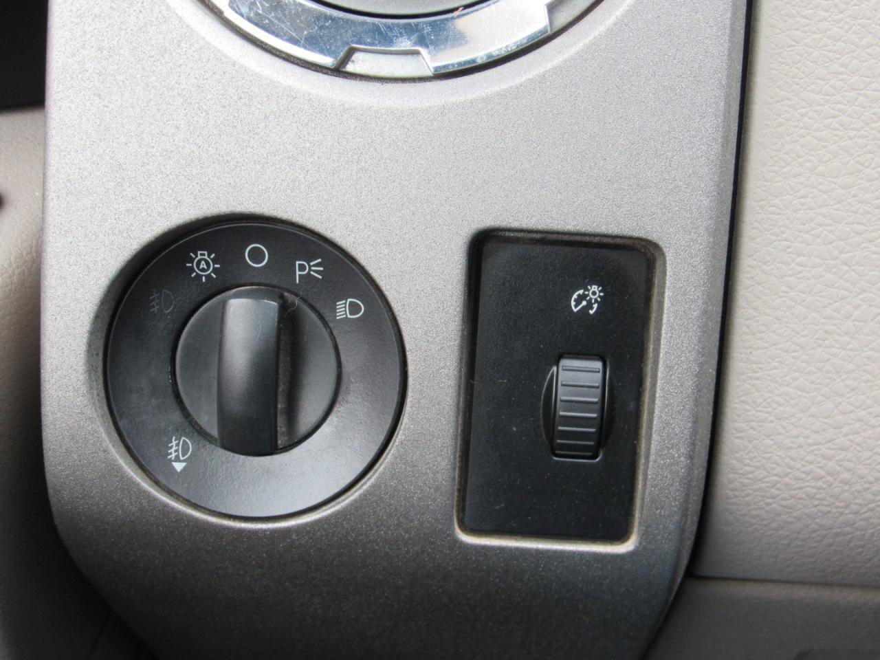 Used 2009 Ford F250 XL AWD/4WD image 19