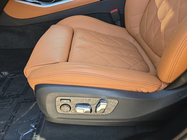 Used 2026 BMW X5 xDrive40i w/ M Sport Package AWD/4WD image 23