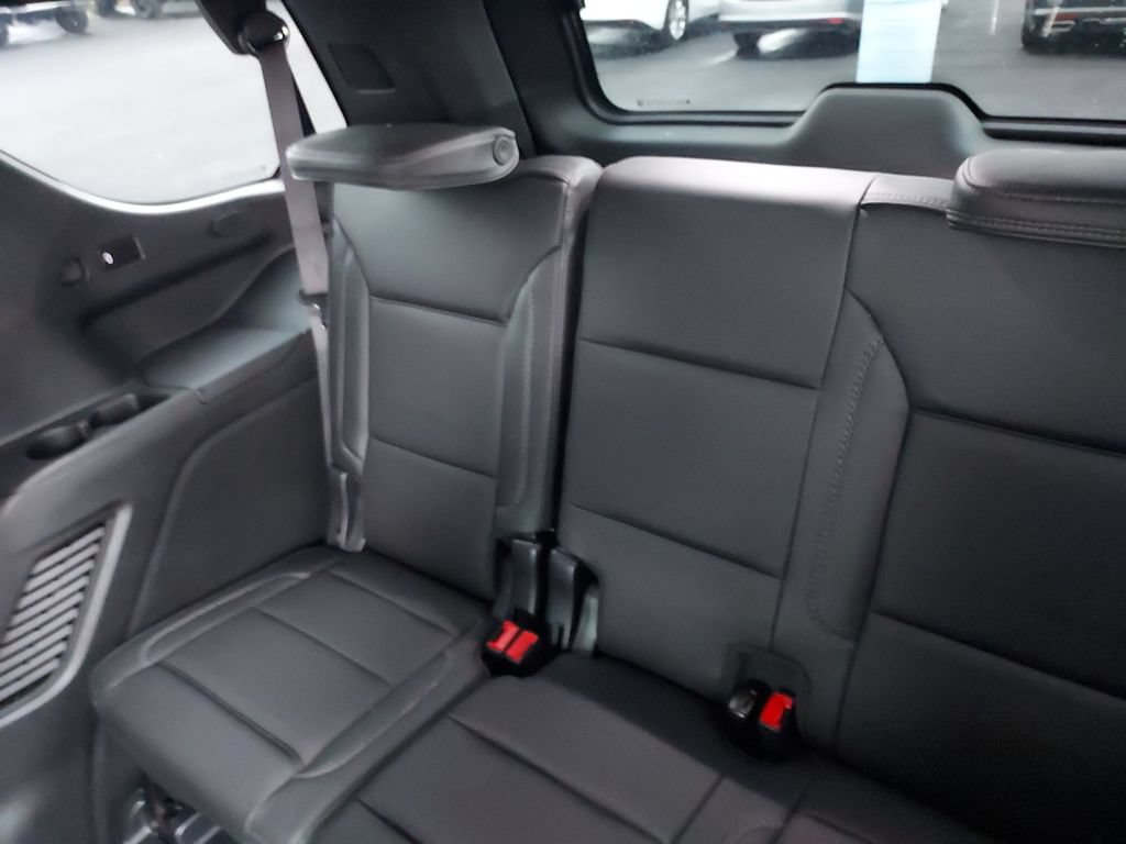 Used 2023 GMC Yukon Denali AWD/4WD image 29