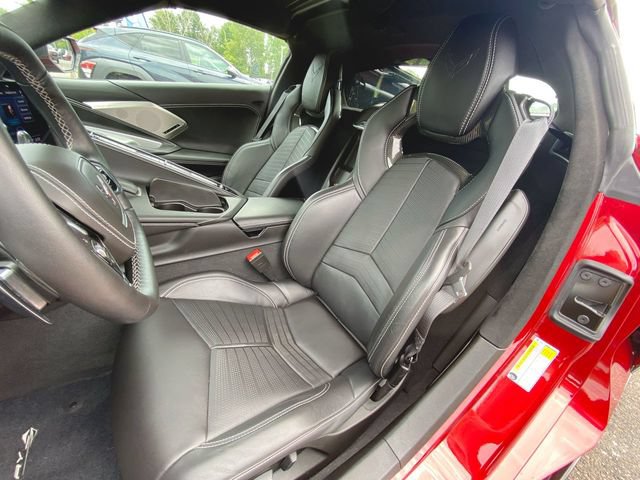 Used 2021 Chevrolet Corvette Stingray Premium Cpe w/ Z51 Performance Package RWD image 18