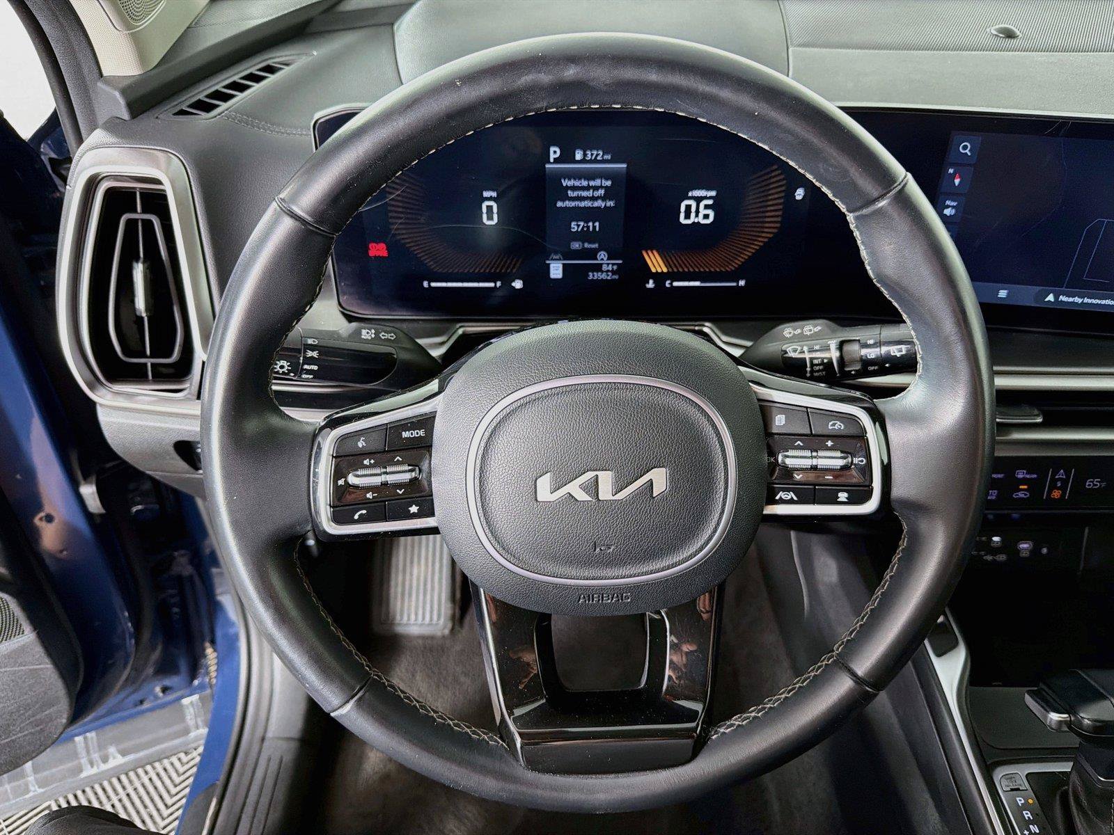 Used 2024 Kia Sorento S AWD/4WD image 3