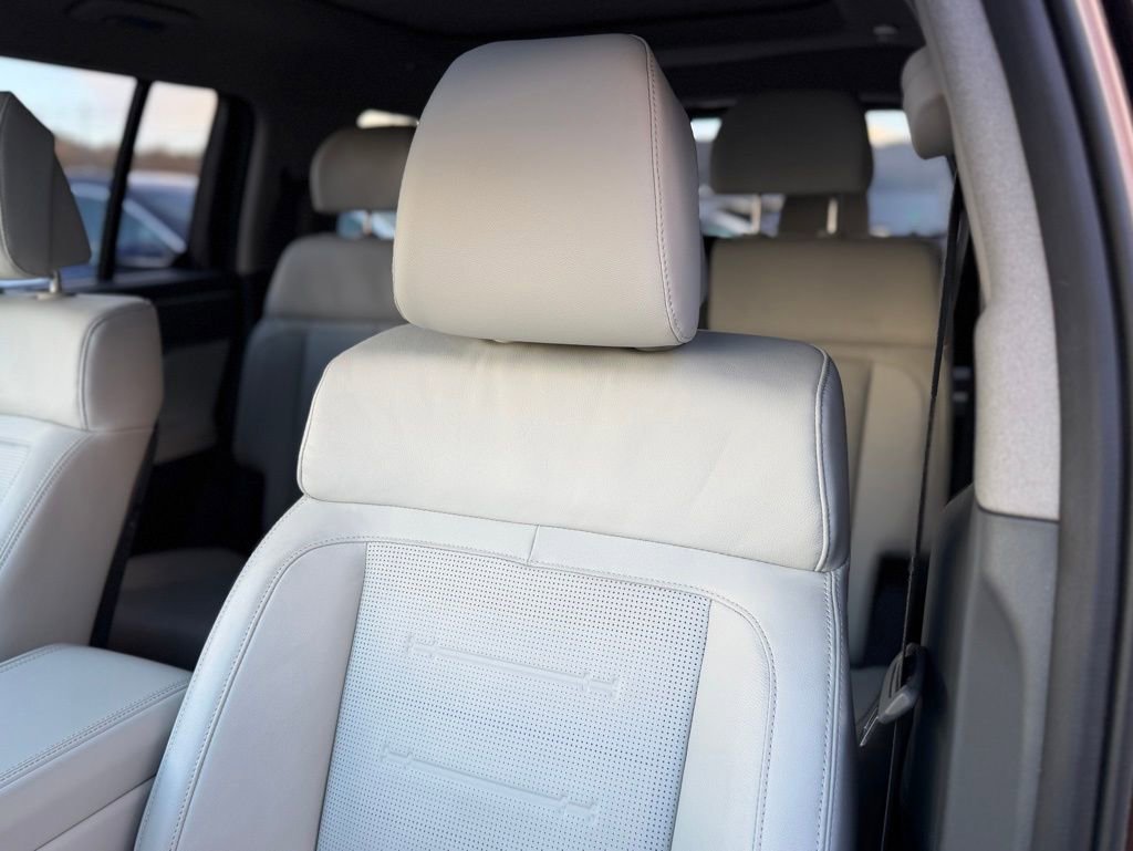 Used 2024 Hyundai Santa Fe Limited image 9