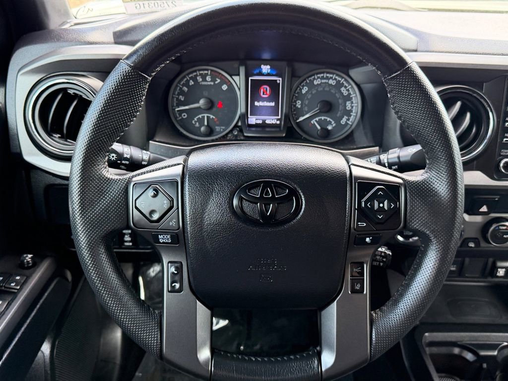 Used 2021 Toyota Tacoma TRD Off-Road image 14