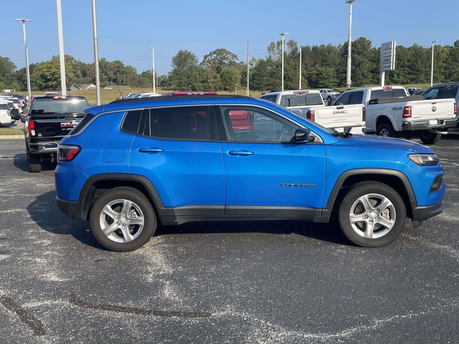 Certified 2024 Jeep Compass Latitude image 14