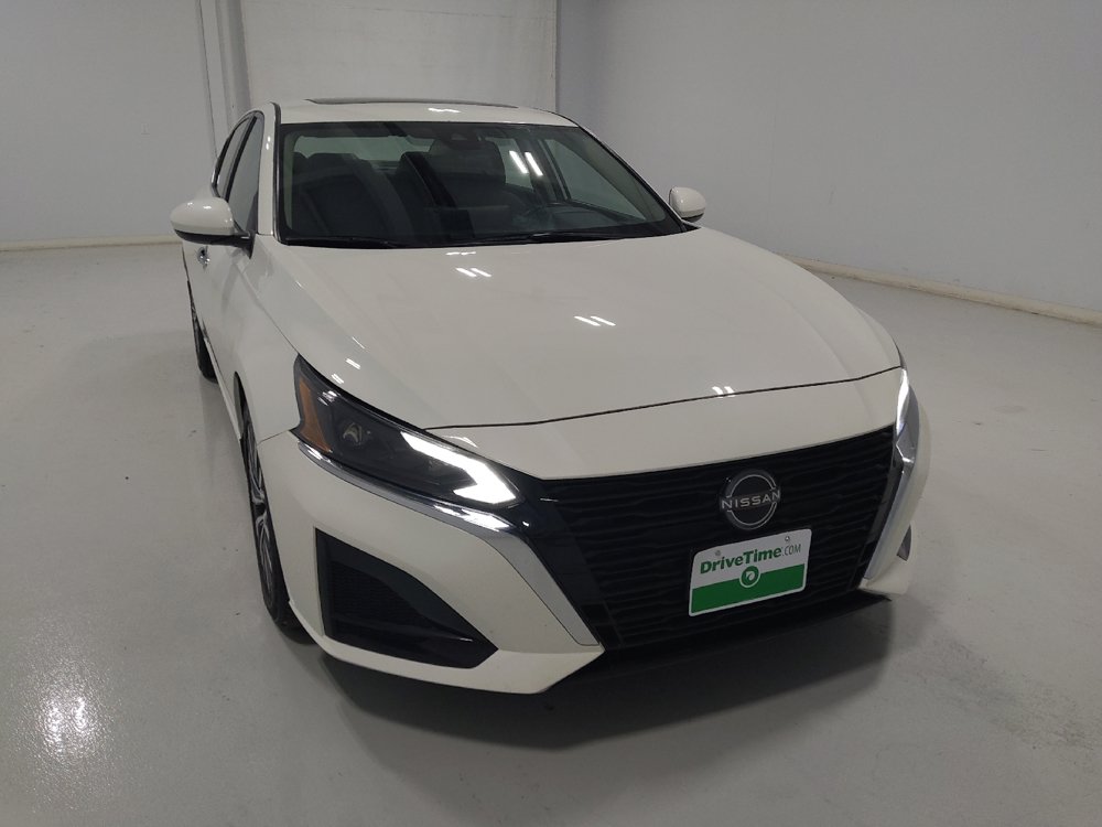 Used 2023 Nissan Altima 2.5 SV w/ SV Premium Package FWD image 14