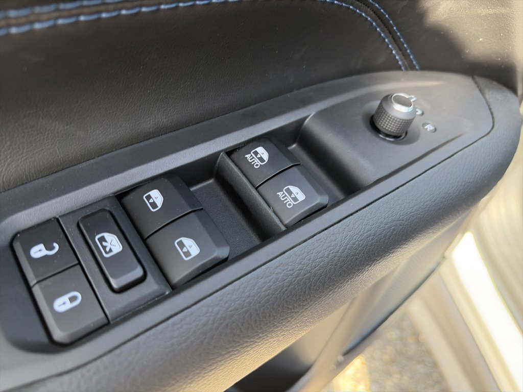 New 2026 Jeep Compass Latitude AWD/4WD image 18