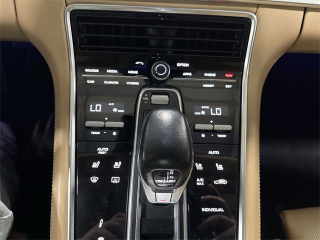 Used 2018 Porsche Panamera Turbo S Executive image 21