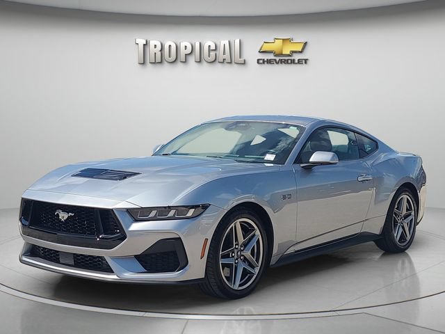 Used 2024 Ford Mustang GT RWD image 1