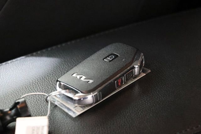 Used 2024 Kia Soul S FWD image 37