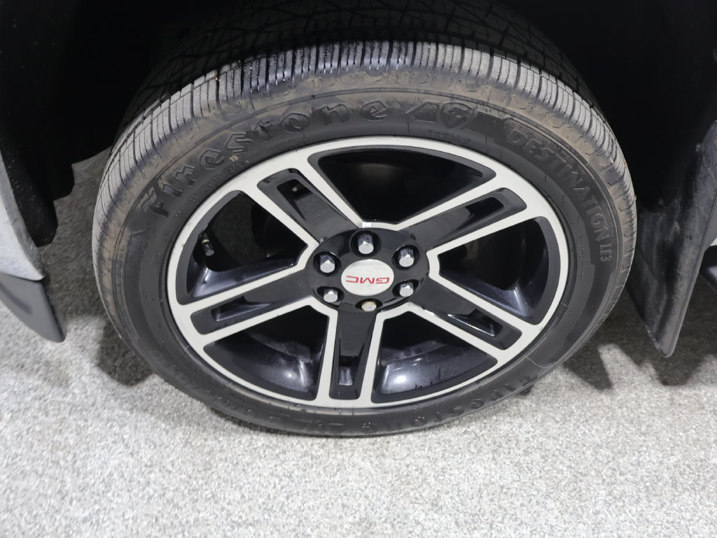 Used 2015 GMC Sierra 1500 SLE w/ Carbon-22 Edition AWD/4WD image 10