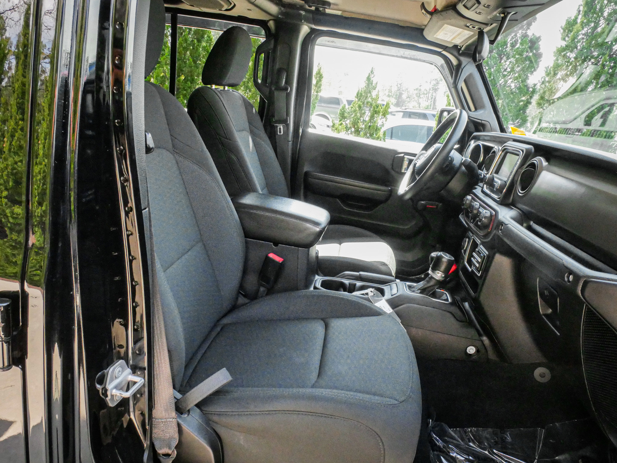 Used 2021 Jeep Gladiator Sport image 31