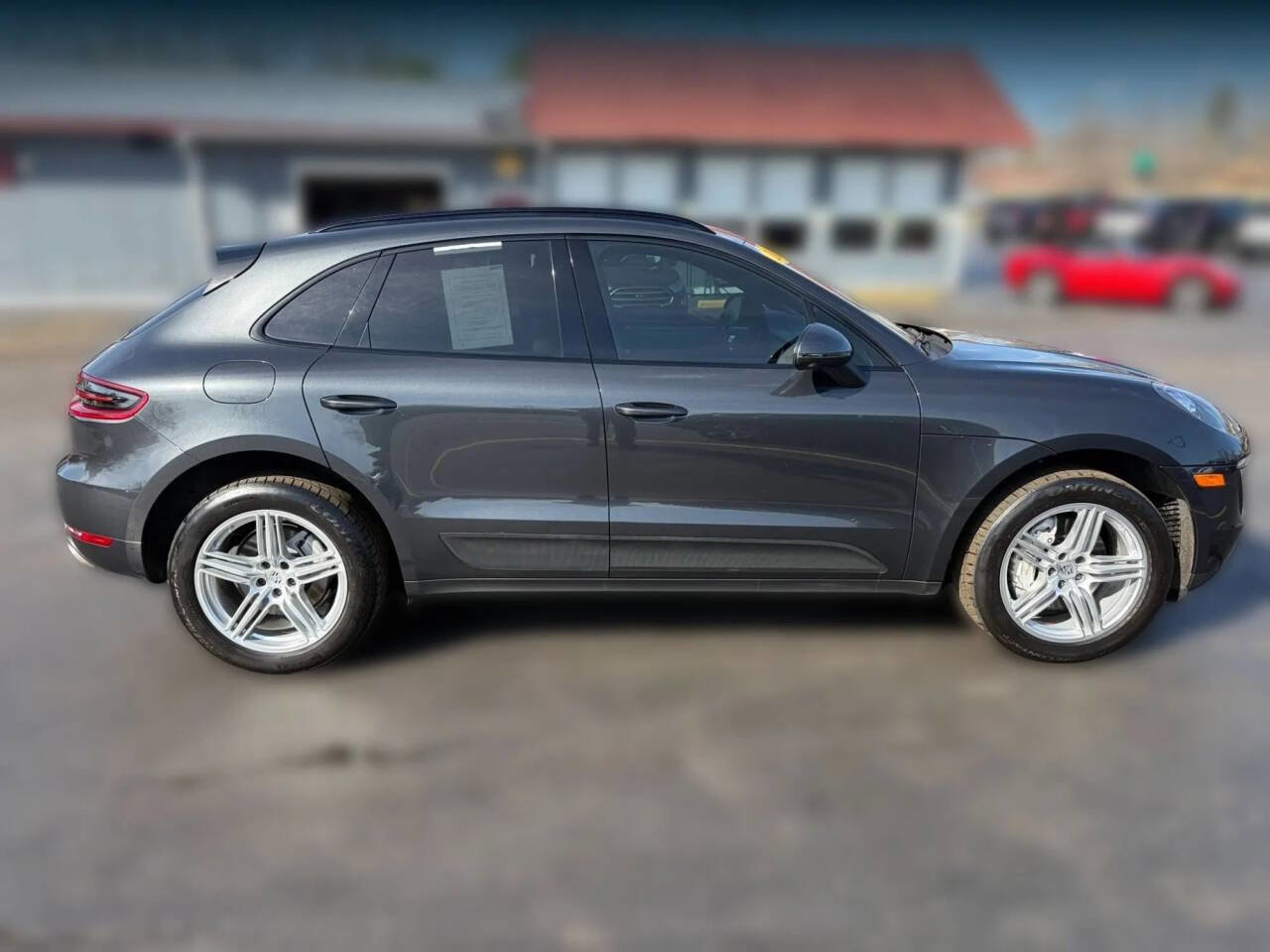 Used 2017 Porsche Macan S image 8