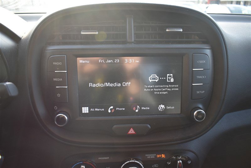 Used 2023 Kia Soul LX w/ LX Technology Package image 14