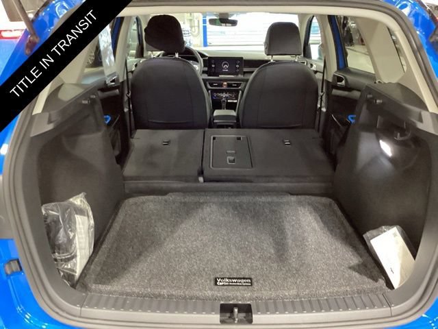 Used 2025 Volkswagen Taos SE AWD/4WD image 15