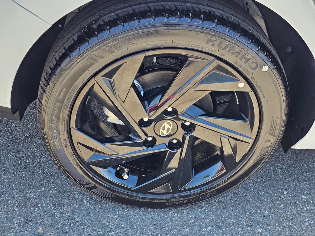 Certified 2026 Hyundai Elantra Sport FWD image 8