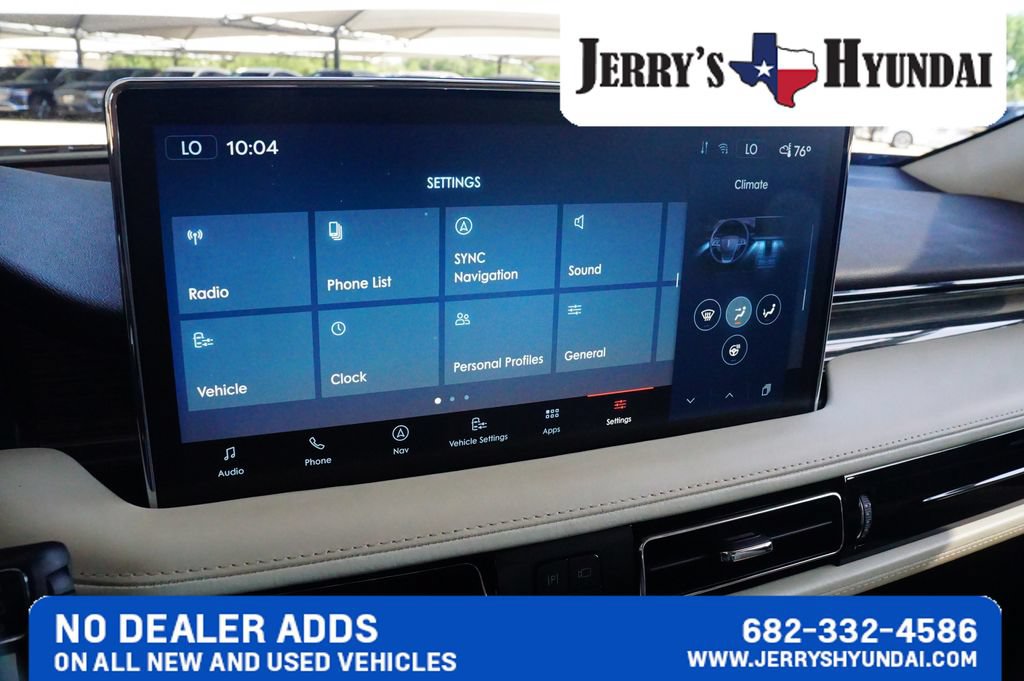 Used 2022 Lincoln Nautilus Black Label w/ Class II Trailer Tow Package AWD/4WD image 12