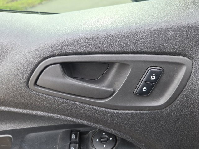 Used 2017 Ford Transit Connect XL FWD image 17