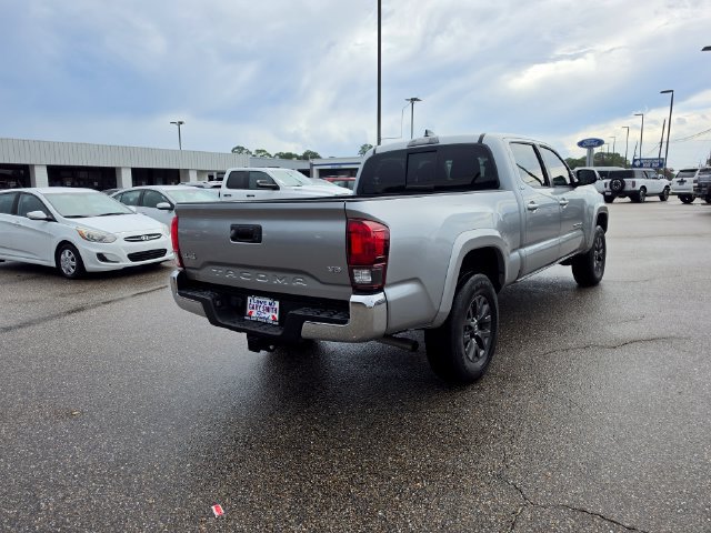 Used 2023 Toyota Tacoma SR5 AWD/4WD image 3