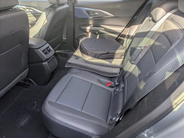 New 2026 Chevrolet Equinox EV LT image 18