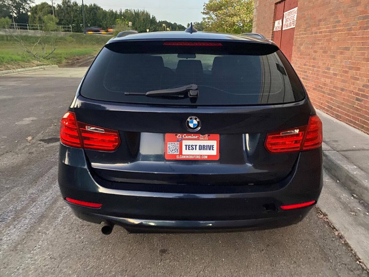 Used 2014 BMW 328d xDrive Wagon AWD/4WD image 14