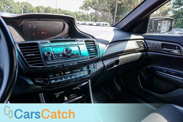 Used 2017 Honda Accord Sport image 26