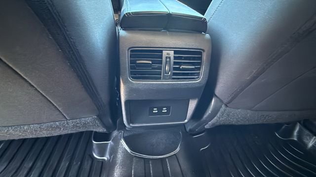 Certified 2024 Nissan Rogue SV image 25