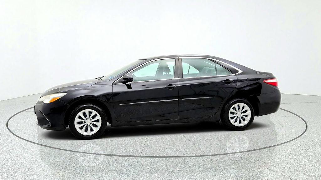 Used 2016 Toyota Camry FWD image 8