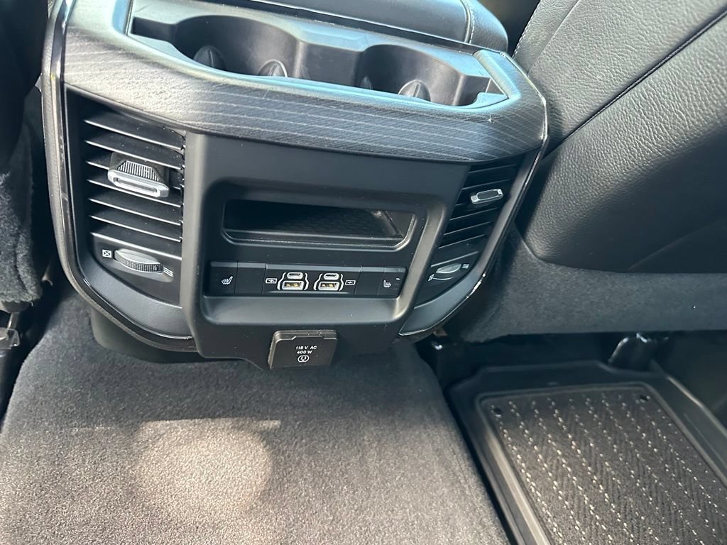Used 2022 RAM 3500 Limited AWD/4WD image 24