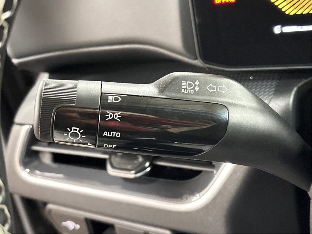 New 2026 Kia K4 GT-Line Turbo w/ GT-Line Sunroof Package FWD image 18