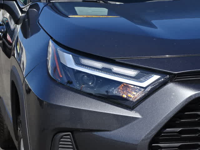 Certified 2025 Toyota RAV4 LE FWD image 5