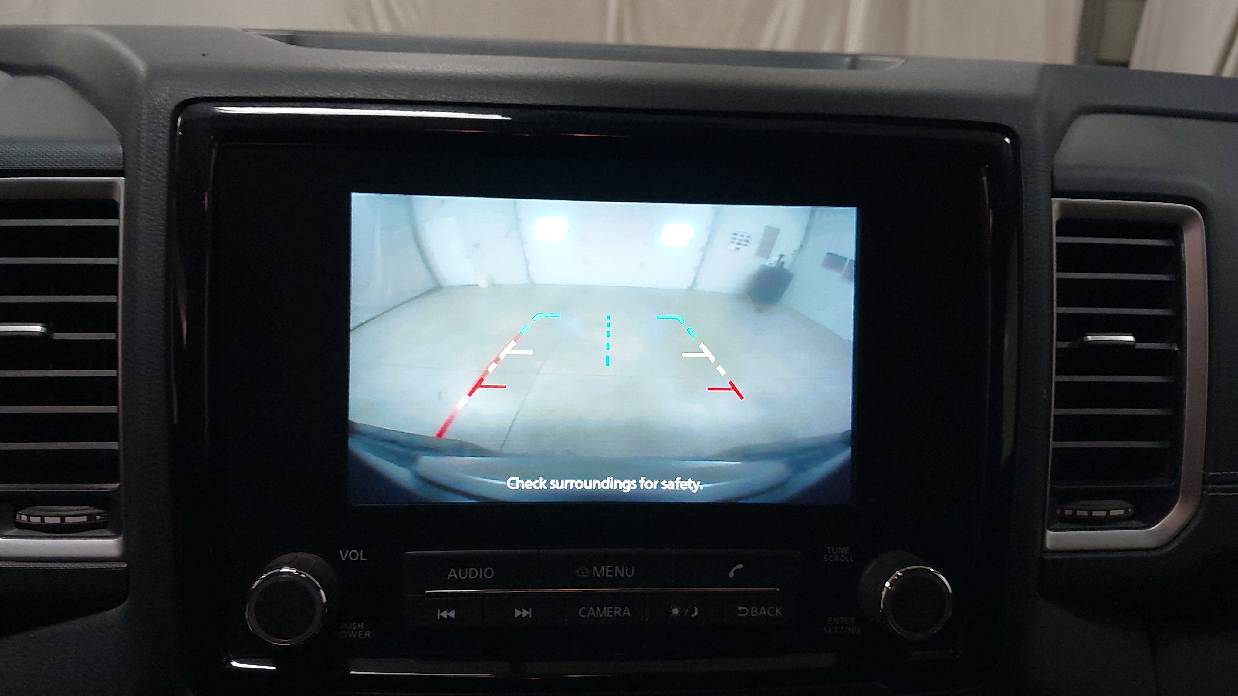 Used 2022 Nissan Frontier SV AWD/4WD image 37