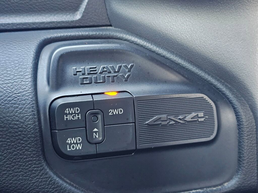 Used 2019 RAM 2500 Big Horn w/ Night Edition AWD/4WD image 30
