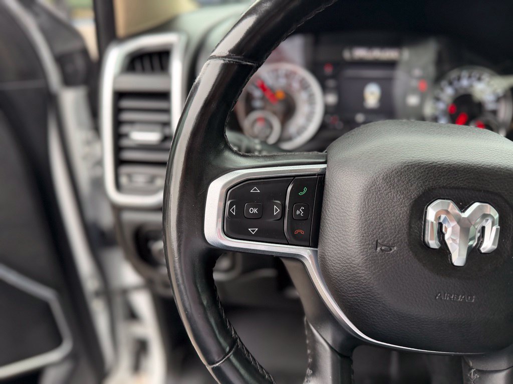 Used 2019 RAM 1500 Laramie AWD/4WD image 26
