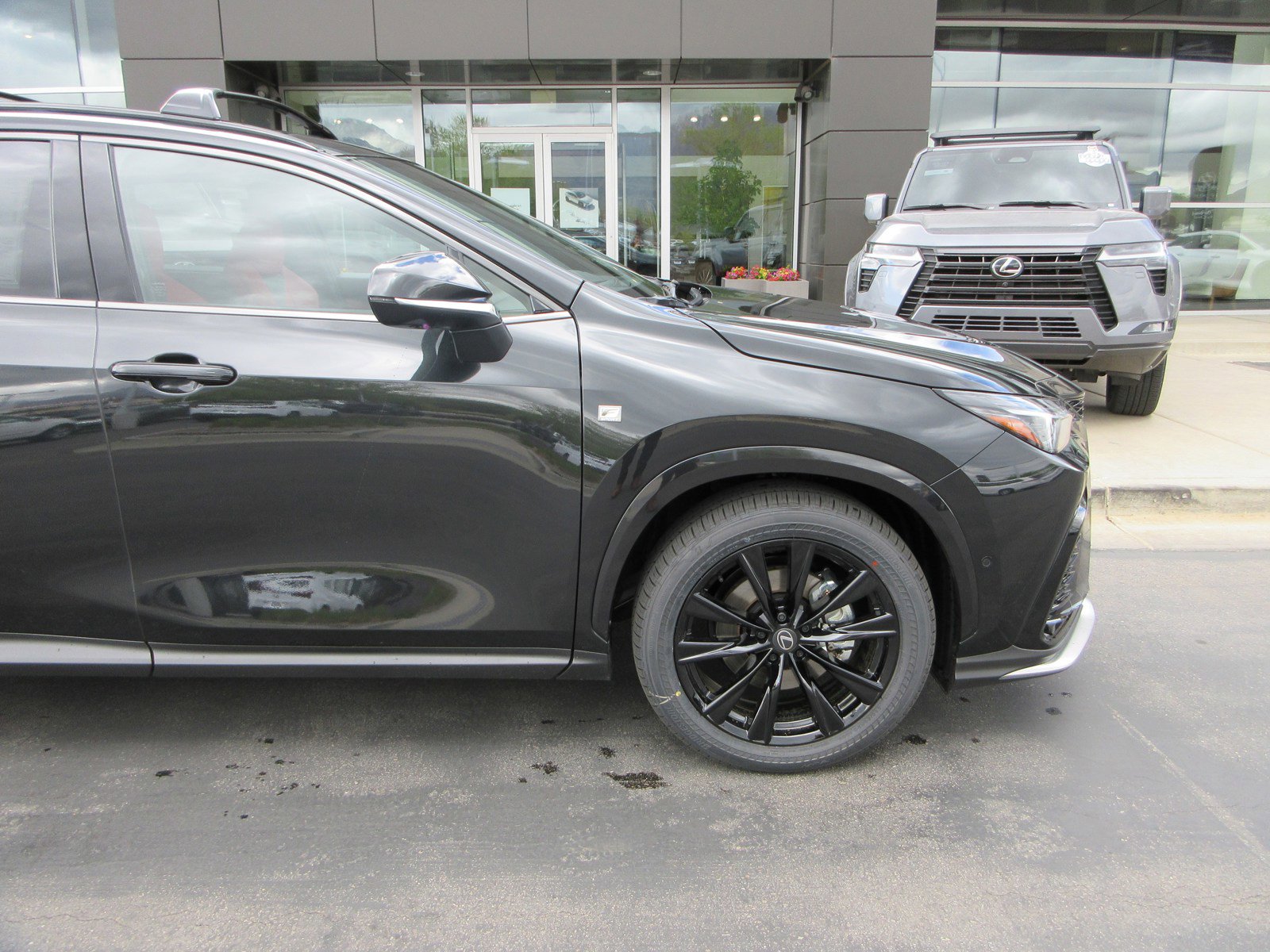 New 2026 Lexus NX 450h+ F Sport AWD/4WD image 13